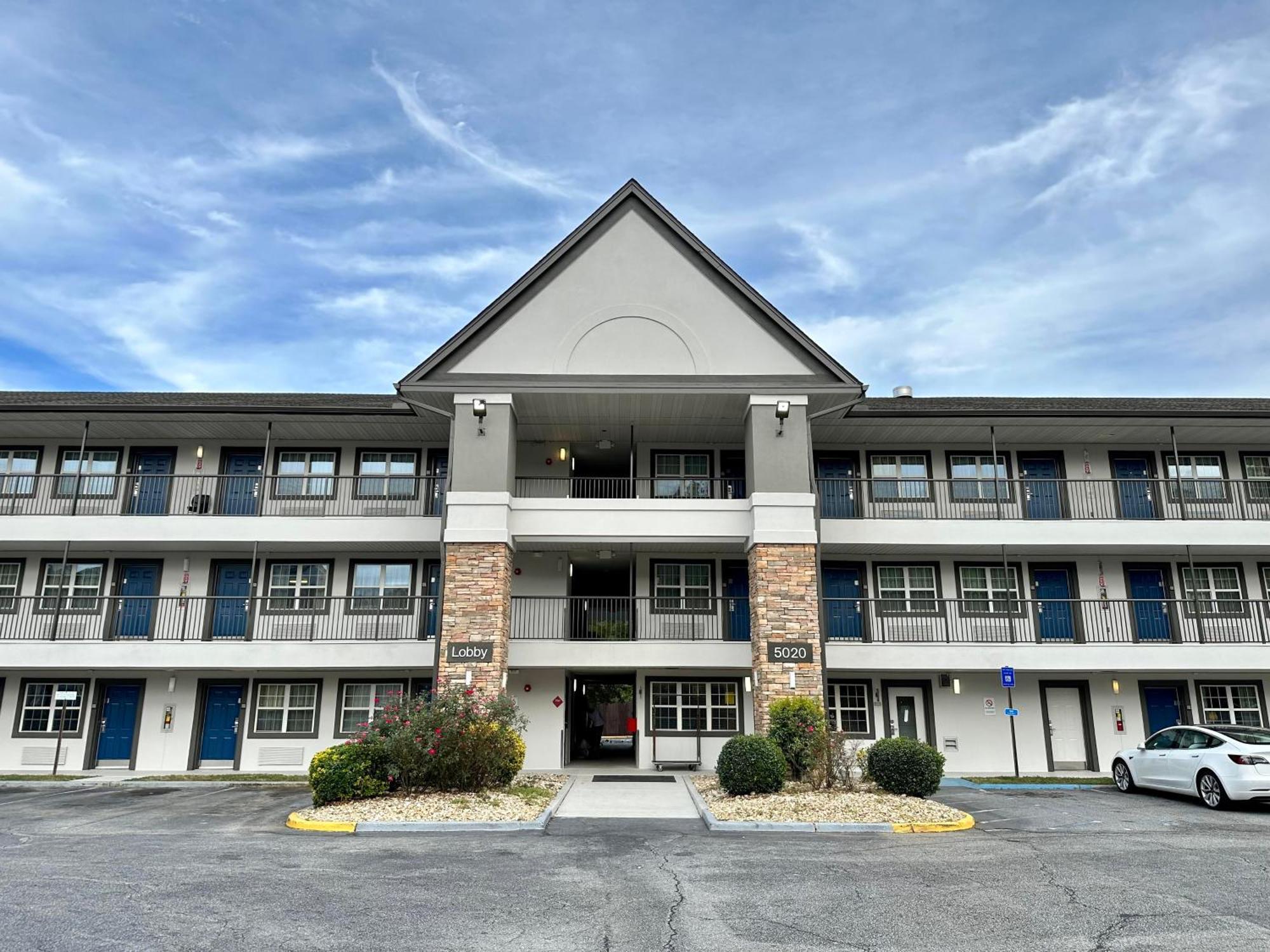 Hotel 6 Columbus, Ga Airport 2*